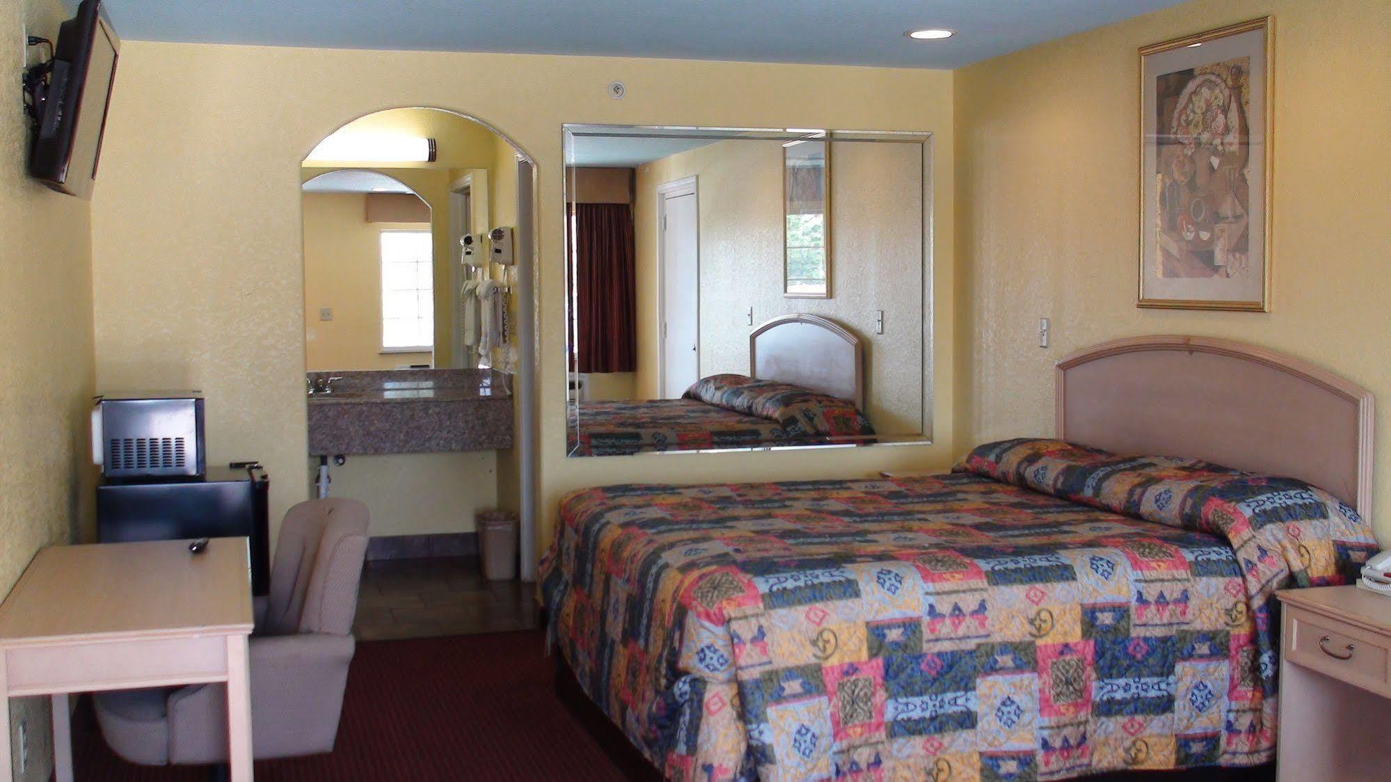 Winnquest Inn Near Ft. Sam Houston San Antonio Exterior foto